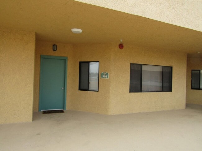Building Photo - 1 br, 1 bath House - 200 South 13th Street...