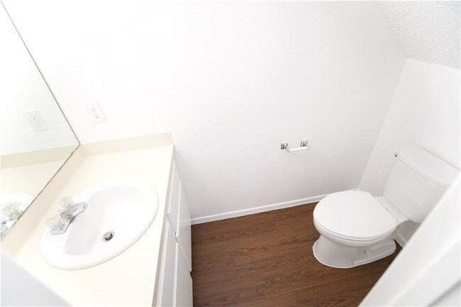 Foto del edificio - 20215 Travis Dr