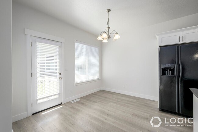 Foto del edificio - Beautiful Townhome in Lehi UT