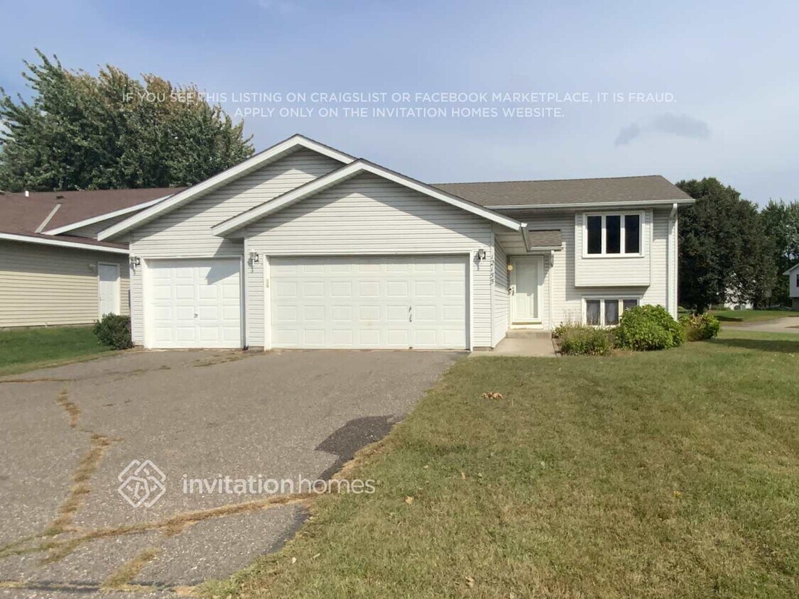 Foto principal - 12155 Quinn St