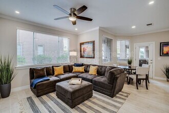 Building Photo - 7009 E Acoma Dr