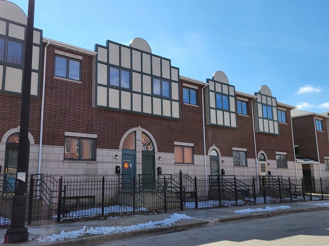 Primary Photo - 2041 W 35th St