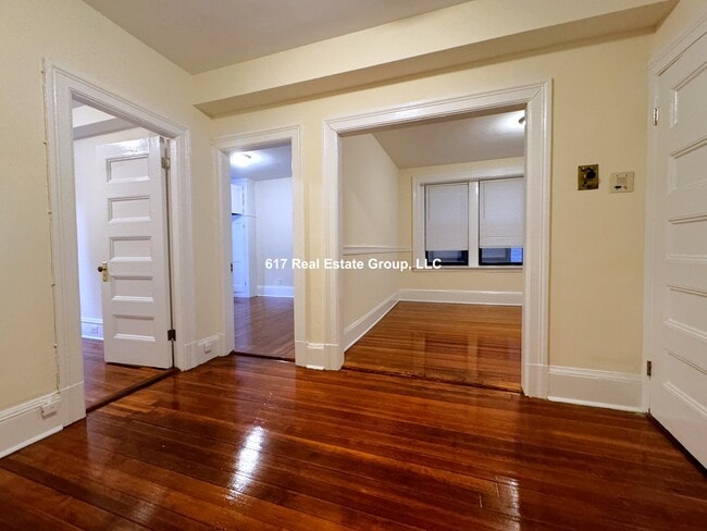 Foto del edificio - 885 Massachusetts Ave