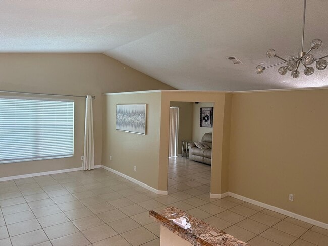 Building Photo - 2139 Fairmont Cir