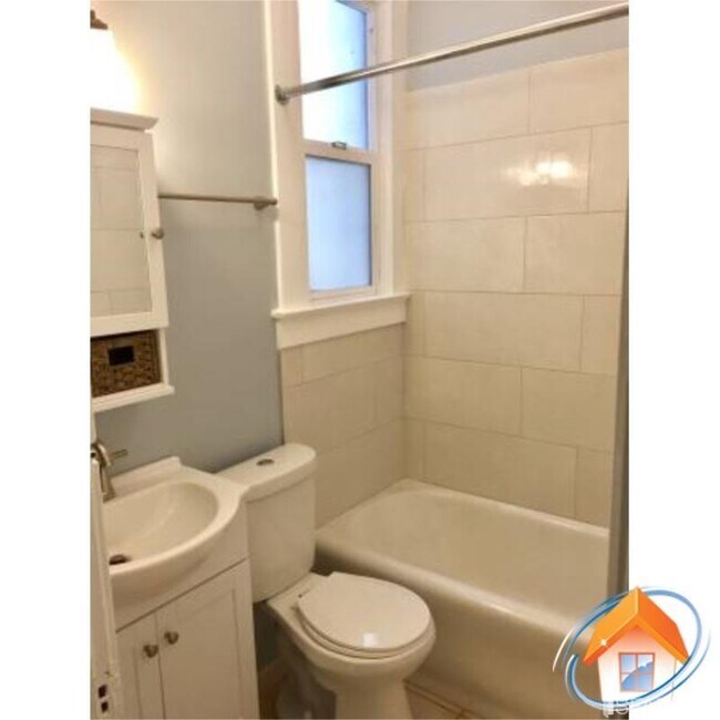 Building Photo - 3447 18th St