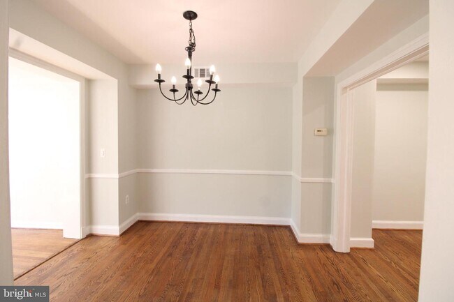 Foto del edificio - 303 Commonwealth Ave