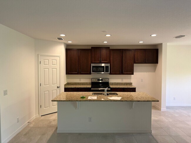 Building Photo - 1248 Crane Talon Way