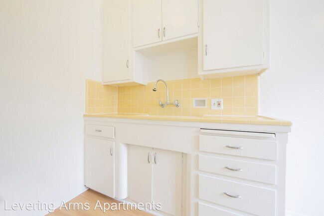 Building Photo - 667-669-669 Levering Ave