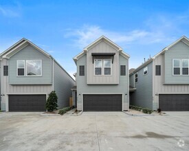 Building Photo - 8138 Esther Acres Ln