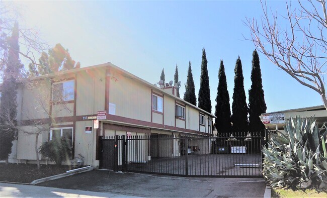 Foto del edificio - 195 E Reed St