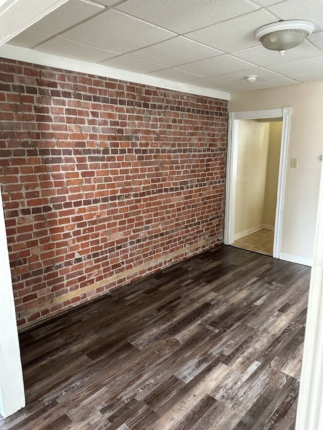 Foto del edificio - 383 E 5th St