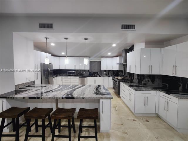 Foto del edificio - 9811 SW 96th St