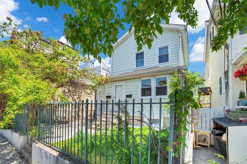 Primary Photo - 25 5th St