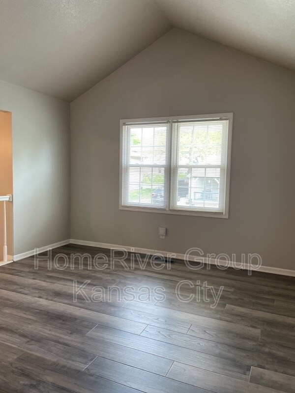 Foto del edificio - 418 N Prairie St