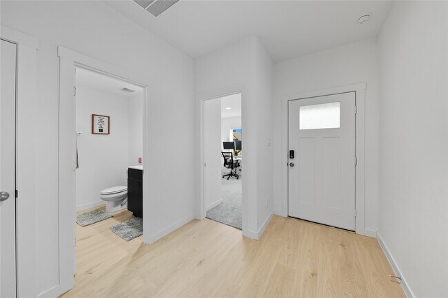 Foto del edificio - 1638 Westway Dr
