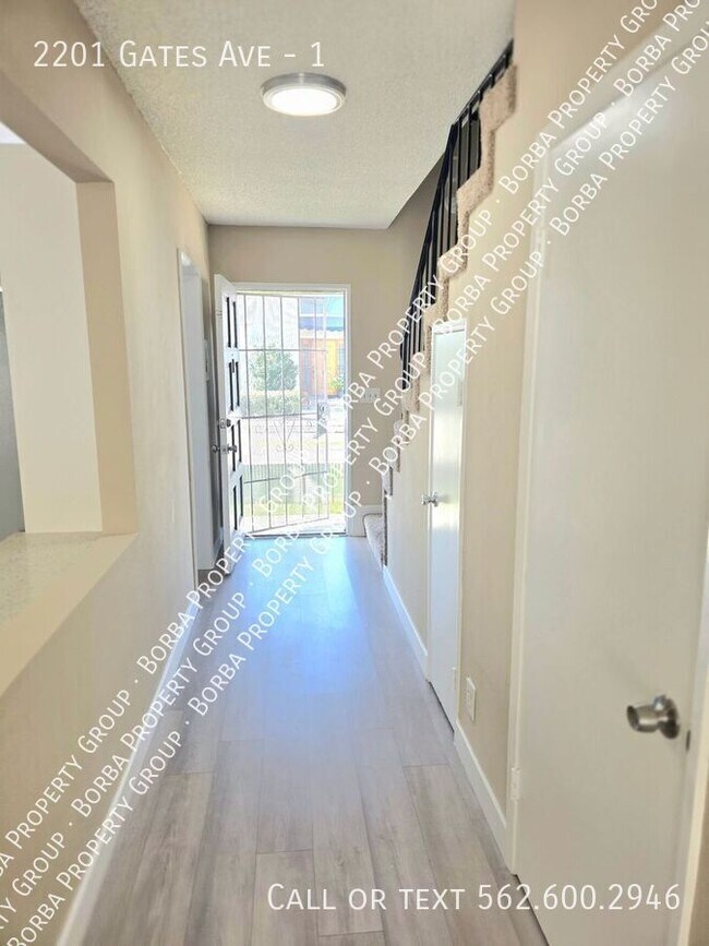 Foto del edificio - 2201 Gates Ave