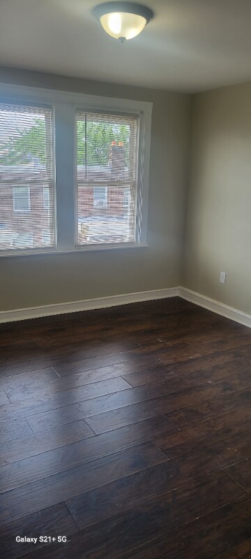 Building Photo - 207 Laveer St