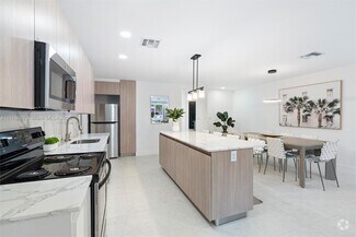 Building Photo - 1212 NW 6th Ct