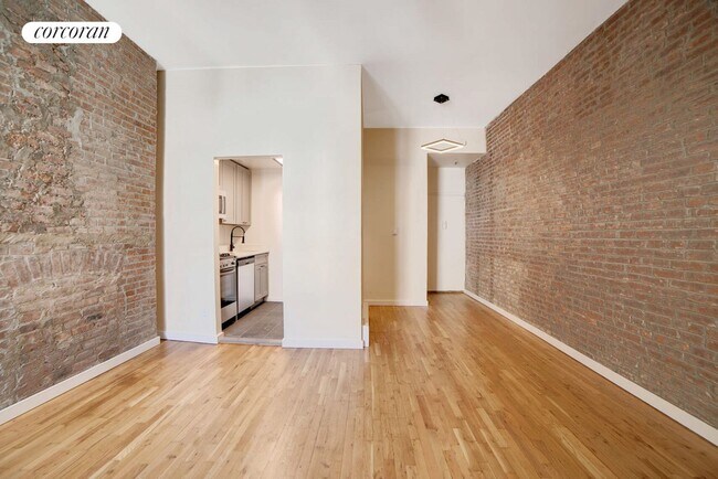 Building Photo - 27 W 94th St