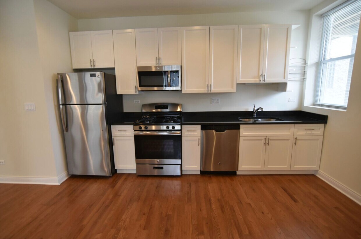 Foto principal - 3115 N Sheffield Ave