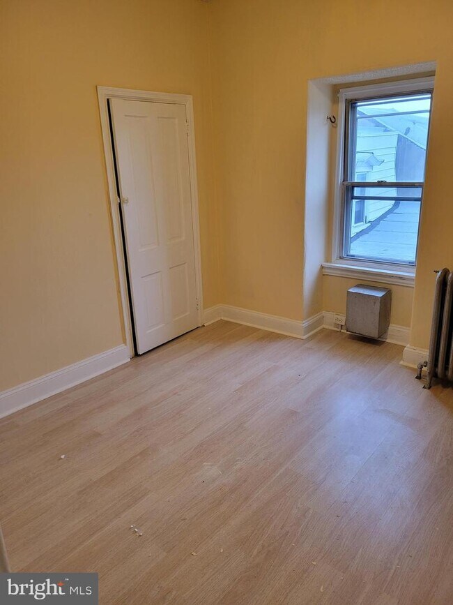 Foto del edificio - 4708 Longshore Ave