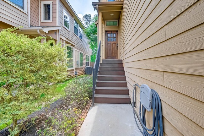 Foto del edificio - 50 Cheswood Manor Drive