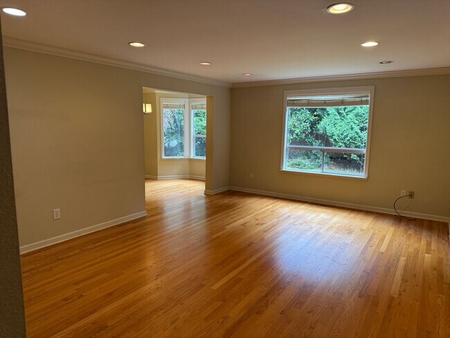 Foto del edificio - Beautiful and private Mercer Island Home