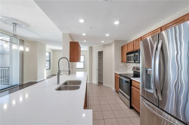 Building Photo - 3040 Peachtree Rd