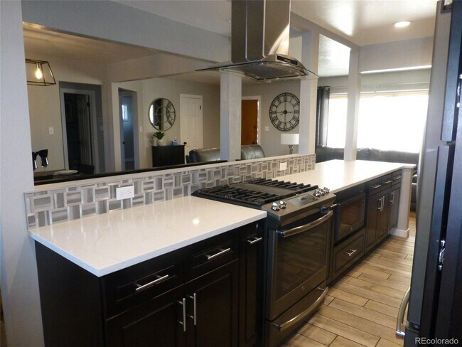 Building Photo - Stunning 4 bedroom Ranch home in Southwest...