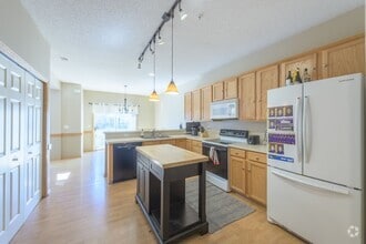 Building Photo - 13710 54th Ave N