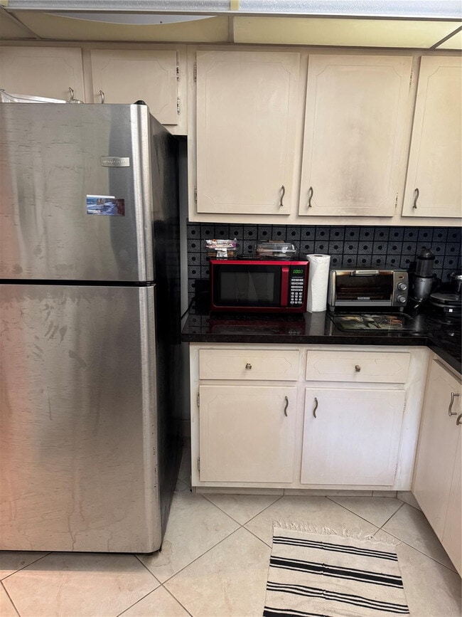 Foto del edificio - 3000 S Course Dr