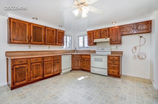 Foto del edificio - 56 Pond Ln