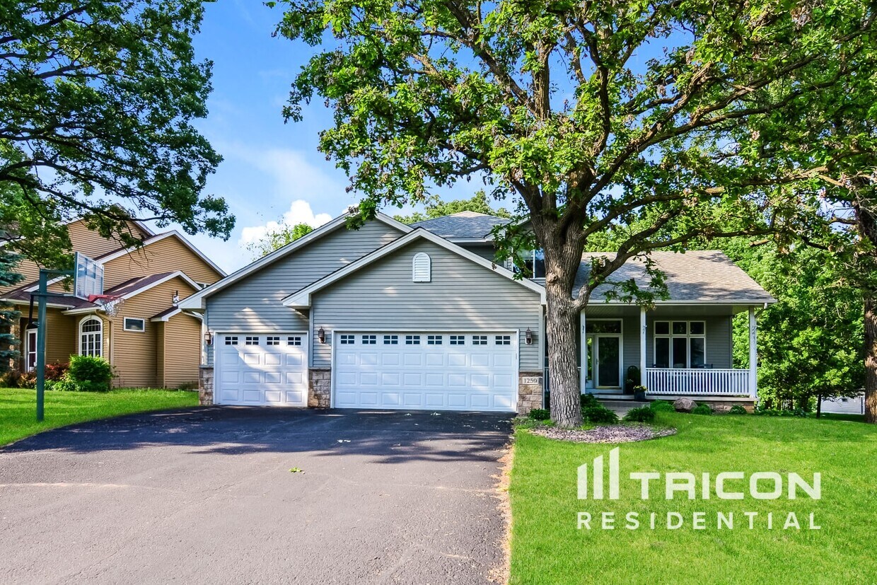 Foto principal - 1259 Irvine Dr
