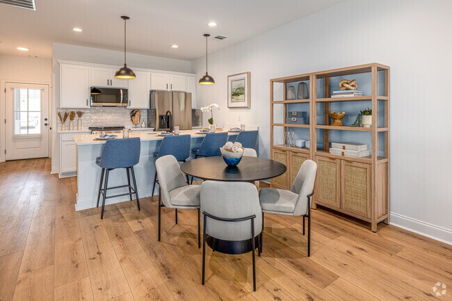 El Birch, 2 habitaciones, 2 baños - 1100 pies cuadrados - Comedor - Camellia Grove Townhomes