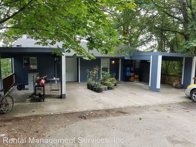 Building Photo - 9442-9446 NW Roseway Ave