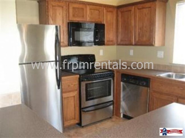 Building Photo - Adorable 2 Bed/ 1 Bath
