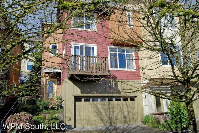 Building Photo - 79 Cougar Ridge Rd NW