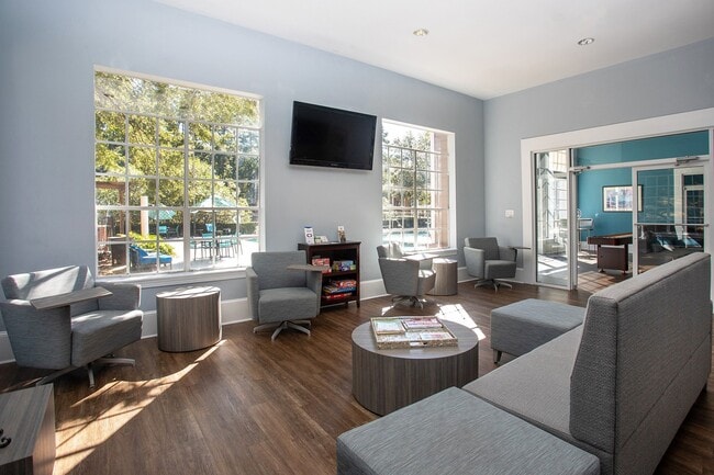 Building Photo - Jackson Square Apartments
