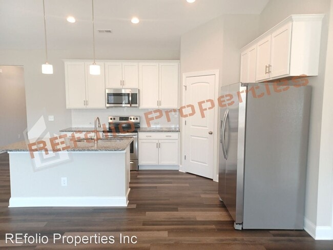 Building Photo - 4 br, 2 bath House - 242 Howards Crossing Dr