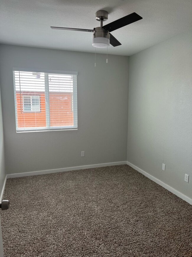 Building Photo - 12730 W Amy Dr