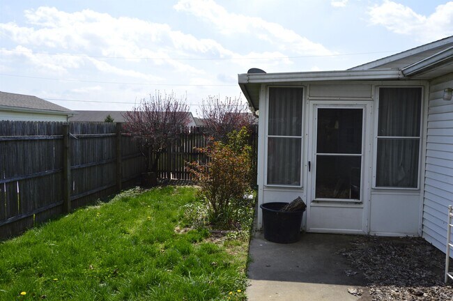 Foto del edificio - 304 E Oak Ave