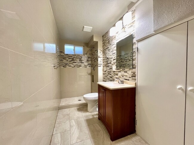 Building Photo - 3601 W 90th Ave