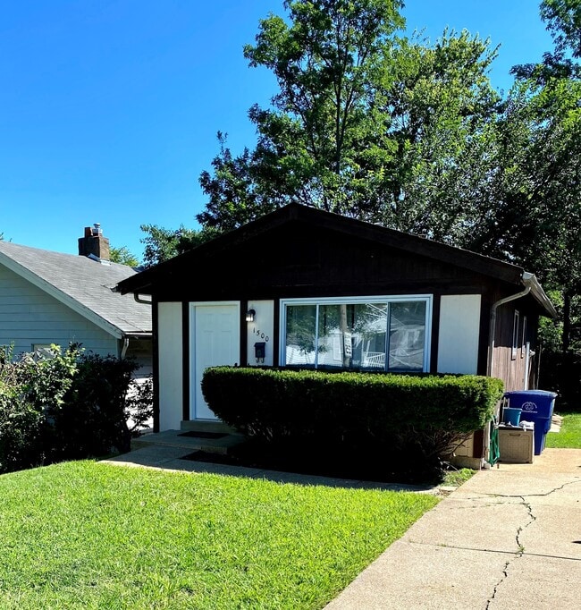 Building Photo - 1500 Prather Ave