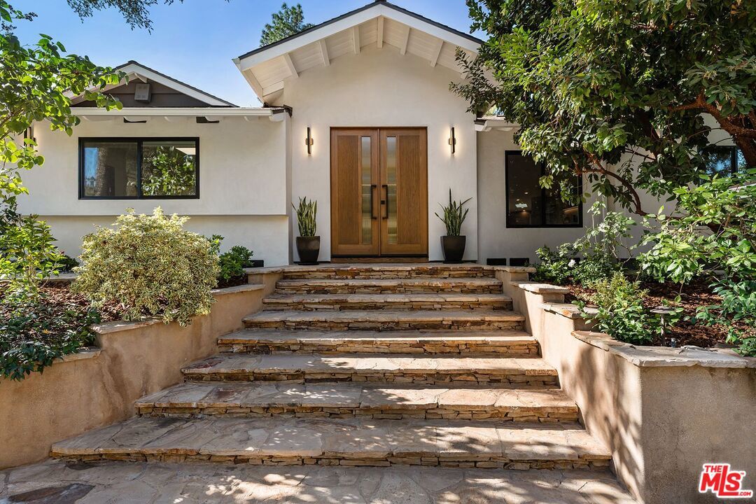 Foto principal - 4943 Palomar Dr