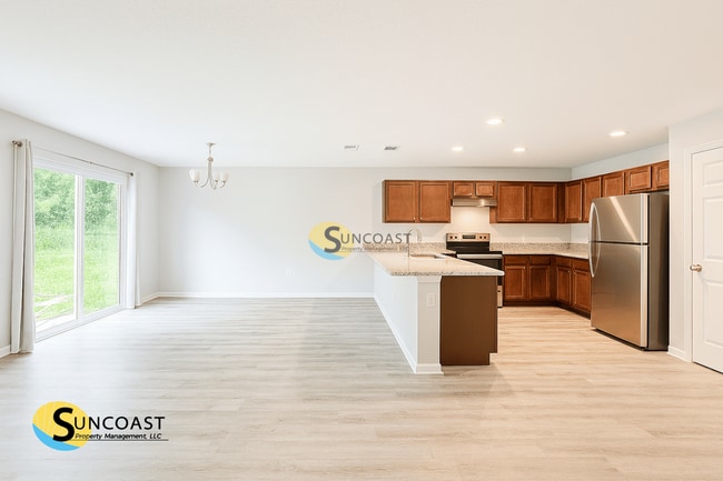 Building Photo - 8176 Golden Bamboo Dr