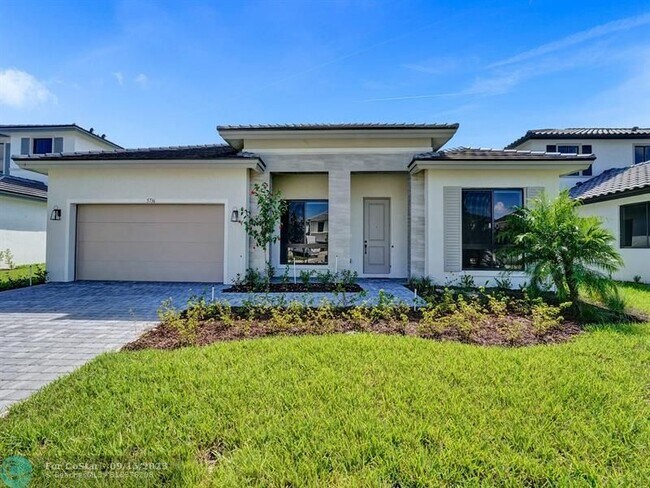 Building Photo - 5736 SW 104th Terrace