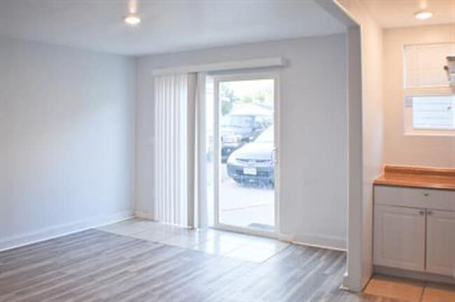 Building Photo - 1340 Orchard Ave