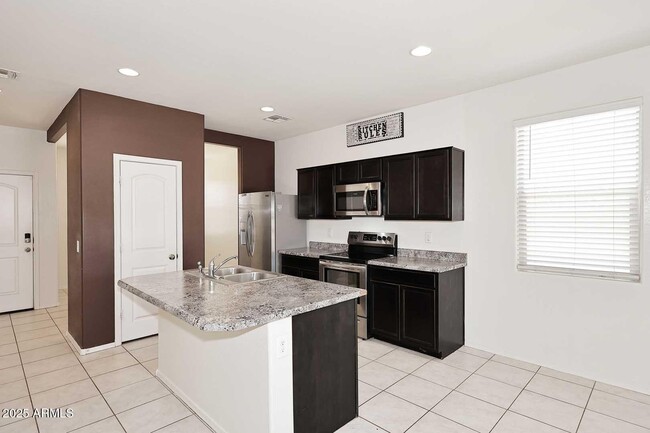 Building Photo - 29932 N Palo Verde Dr