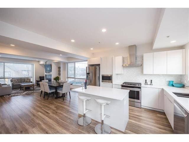 Building Photo - 13724 232 St