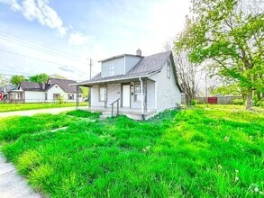 Building Photo - 274 Leeds Ave